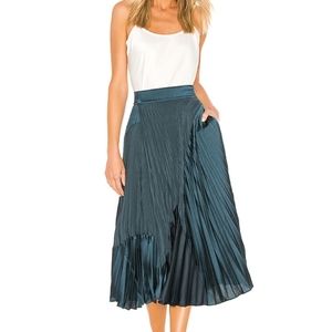 Vince pleated skirt